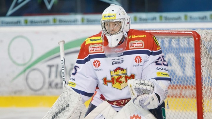 Baroš k Ivanovi, v stredu v akcii trojica hráčov HKM